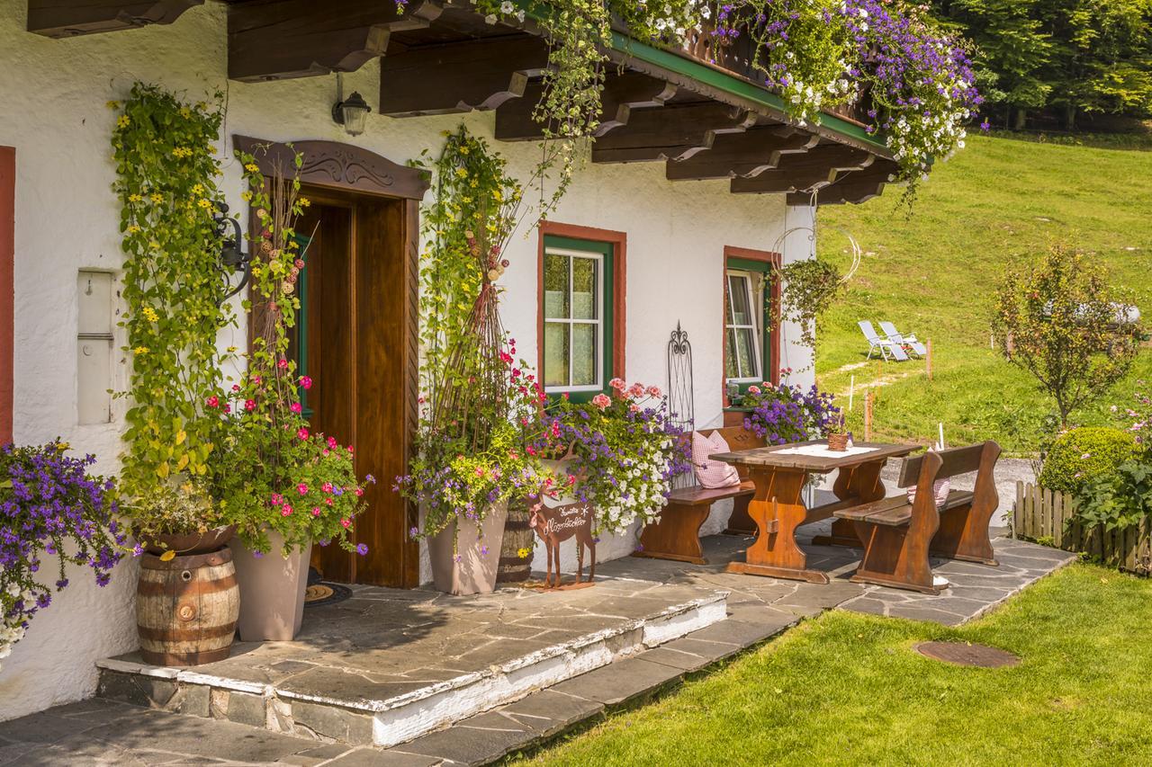 Wohlfuehlbauernhof Bambichlhof Vila Fuschl am See Exterior foto