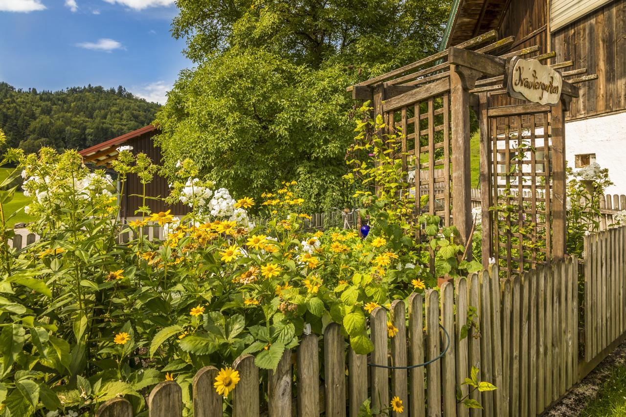 Wohlfuehlbauernhof Bambichlhof Vila Fuschl am See Exterior foto